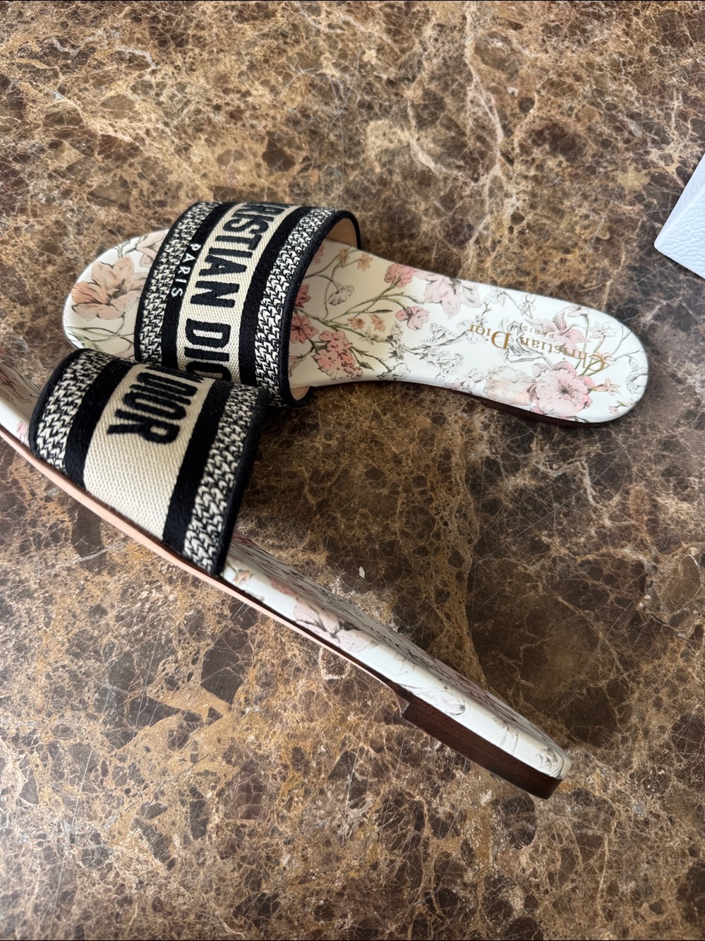Dior Christian Dior dway slides white and rose multi color flats sz 39.5 - Picture 4 of 9